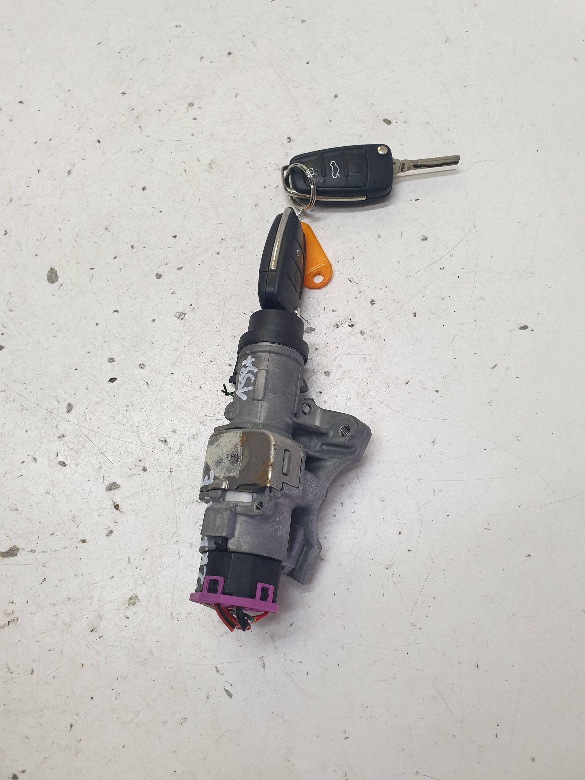 VW Polo 9N 1.2 Zündschloss OEM 4B0905851N image 6