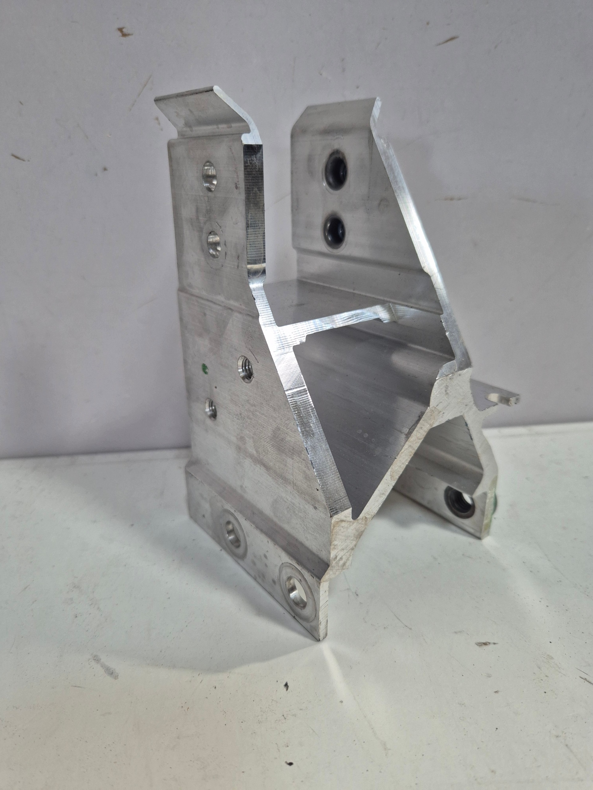 Jäähdyttimen Kiinnike OEM 9463973/4 Vasen/Oikea