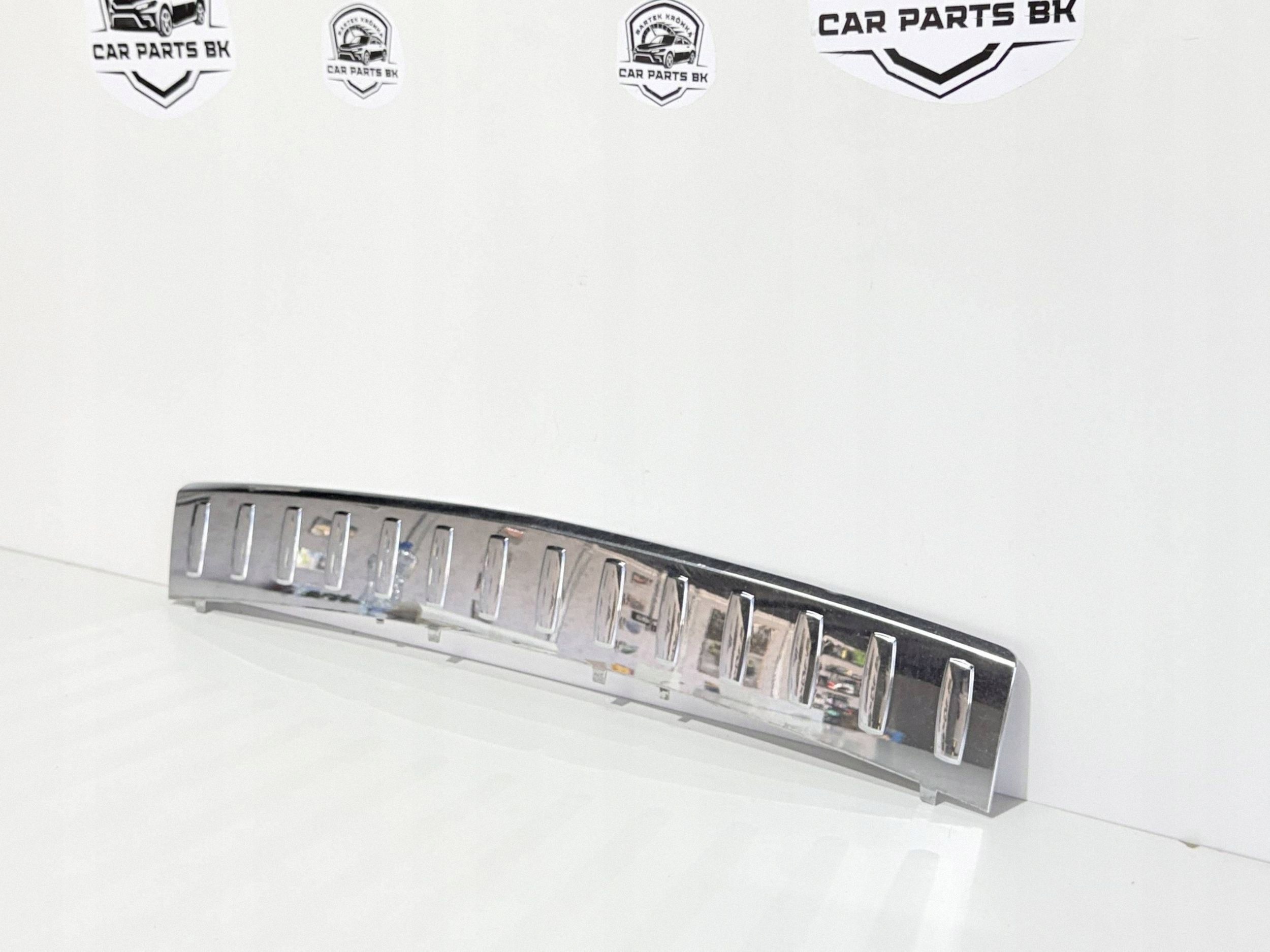 Heckstoßstangenleiste OEM A1668853374 für Mercedes GL
