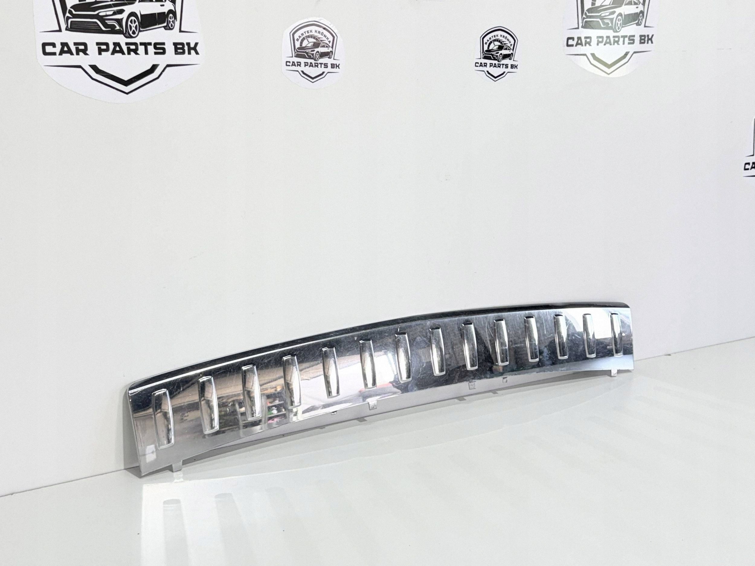 Faixa para-choques traseira OEM A1668853374 Mercedes GL image 3