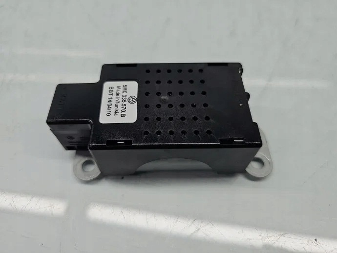 Gebruikte Antennefilter OEM 5M0035570B voor VW Golf VI image 2