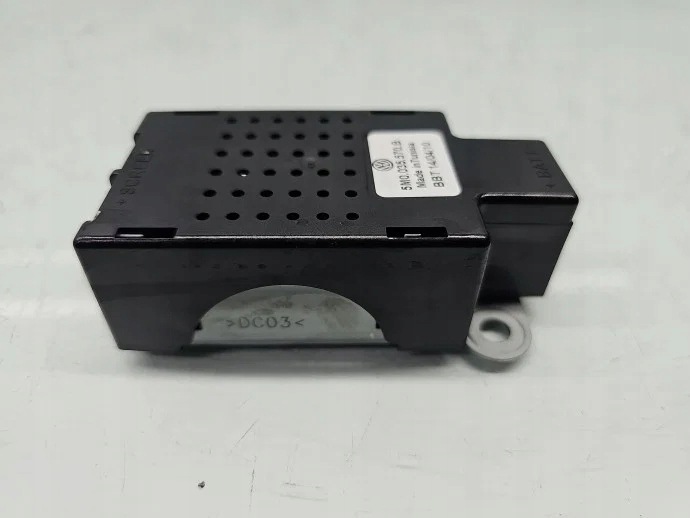 Käytetty Antennisuodatin OEM 5M0035570B VW Golf VI:lle