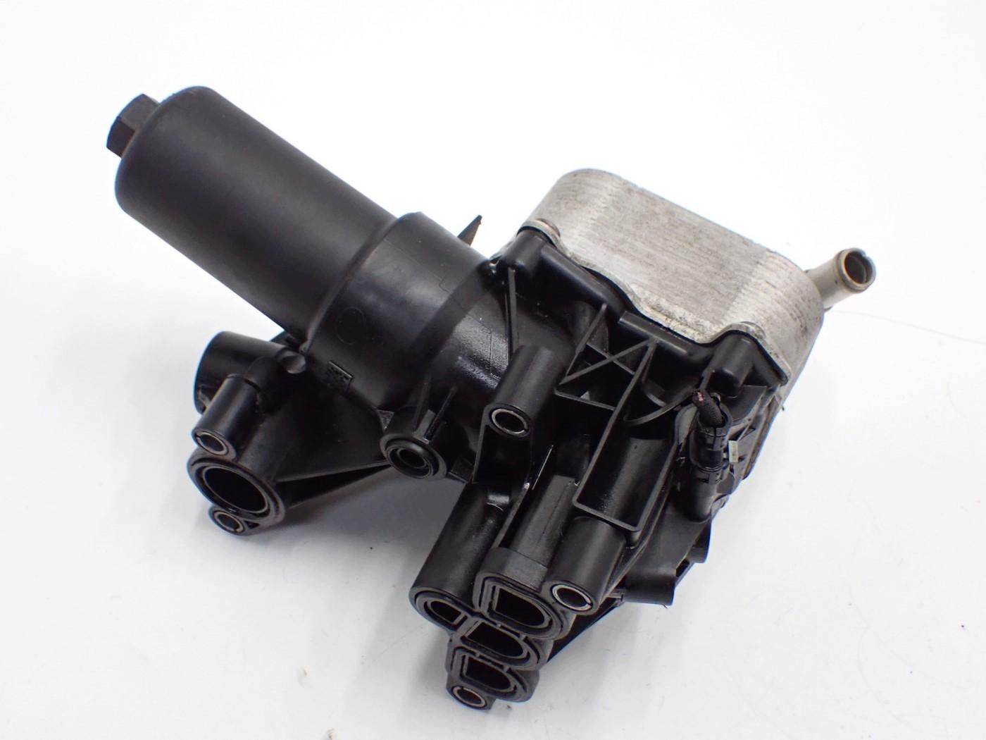 Ölfiltergehäuse OEM 05L115389AF für Skoda Octavia IV image 4