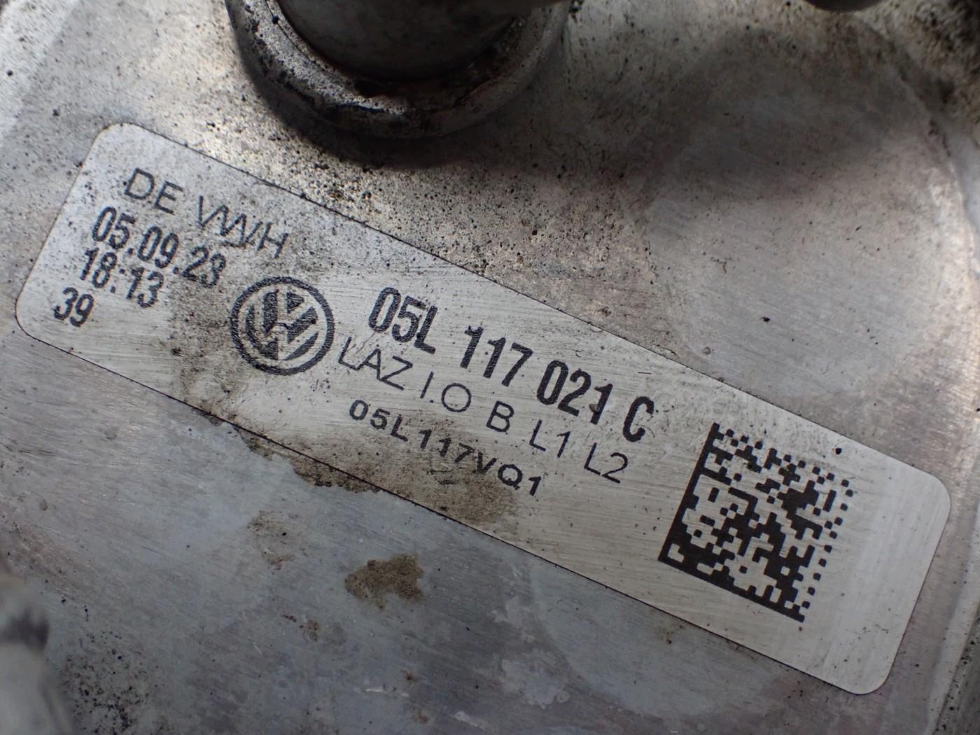 Ölfiltergehäuse OEM 05L115389AF für Skoda Octavia IV image 5