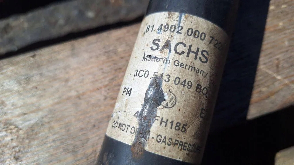 Rear Right Shock Absorber VW Passat B6 (3C2) 3C0513049BQ 2.0L Diesel 88kW