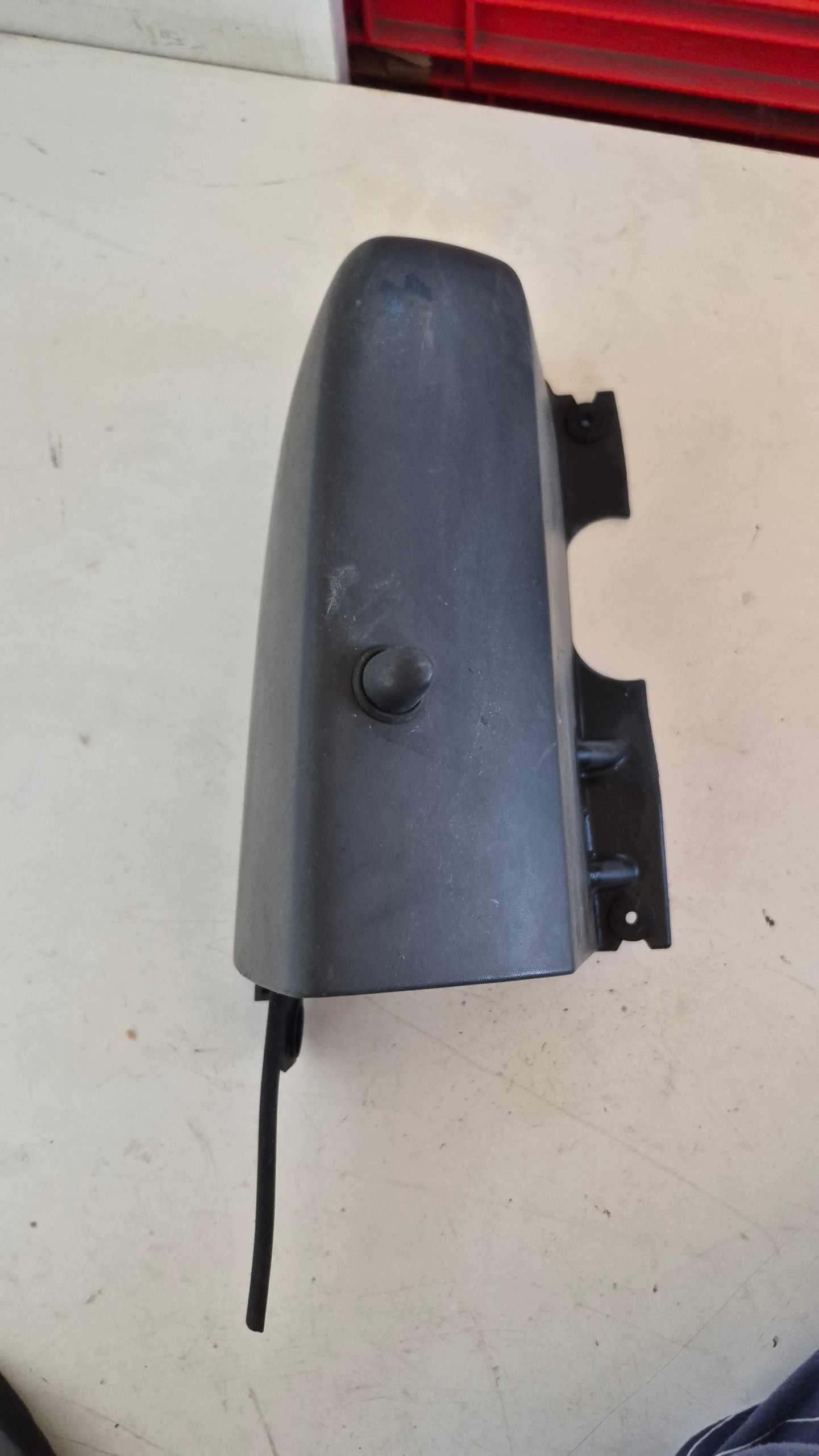 OEM 8200229874 Vänster Baklykta Hörnskydd image 2