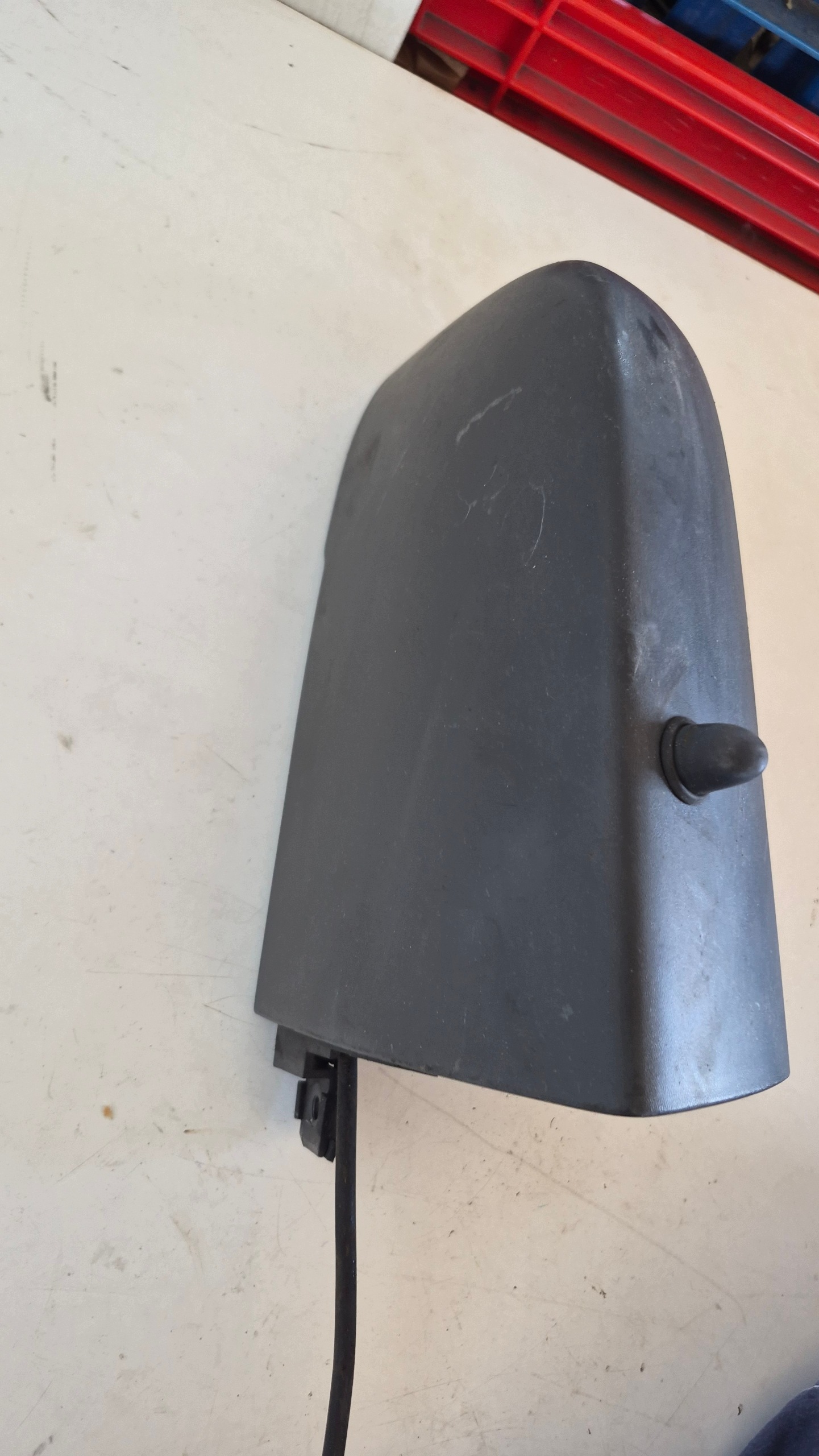 OEM 8200229874 Vänster Baklykta Hörnskydd image 3