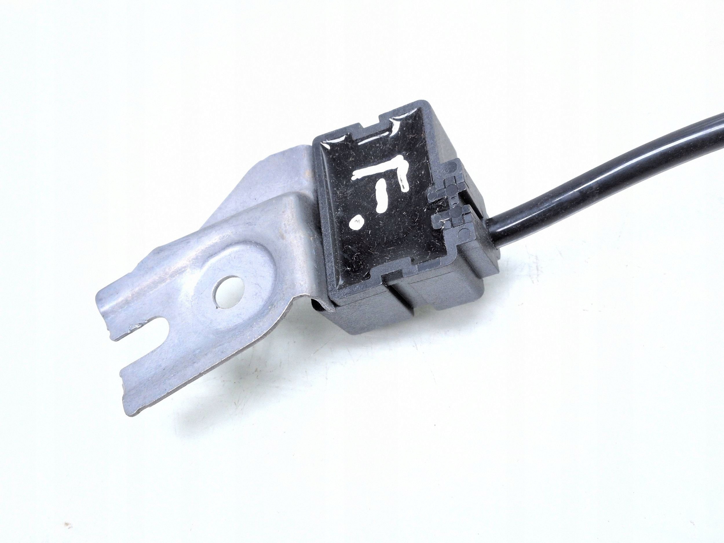 ESP-kiihtyvyysanturi OEM 7L0907673C VW Touareg I:lle
