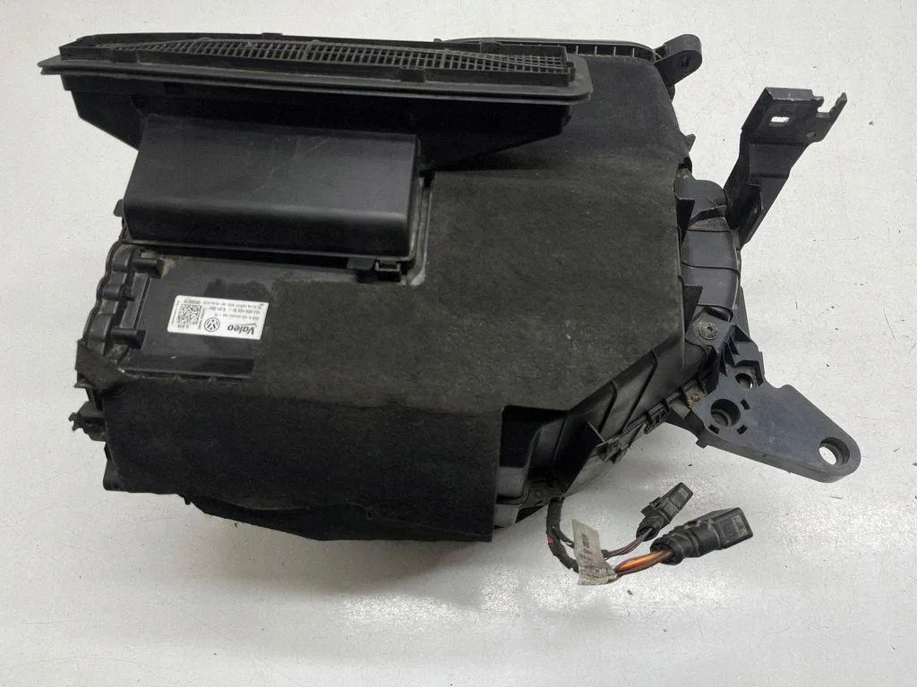 Lämmitys Audi Q4 Sportback e-tron OEM 1EA820153M image 3