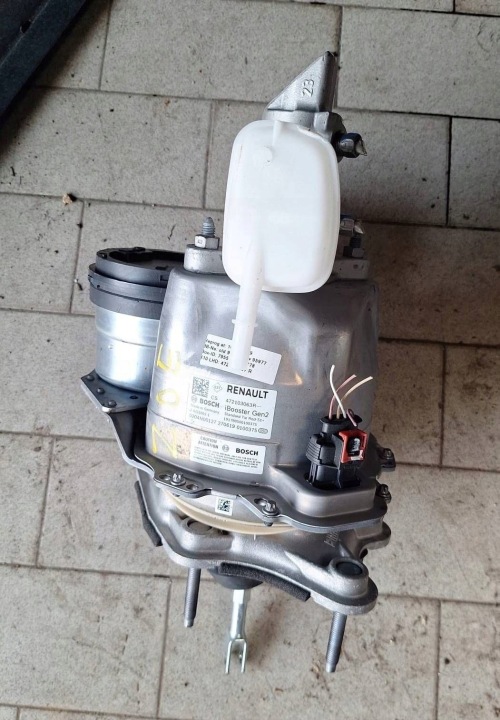 Servopumppu jarru Renault Zoe Lift 472103063R 472100407R