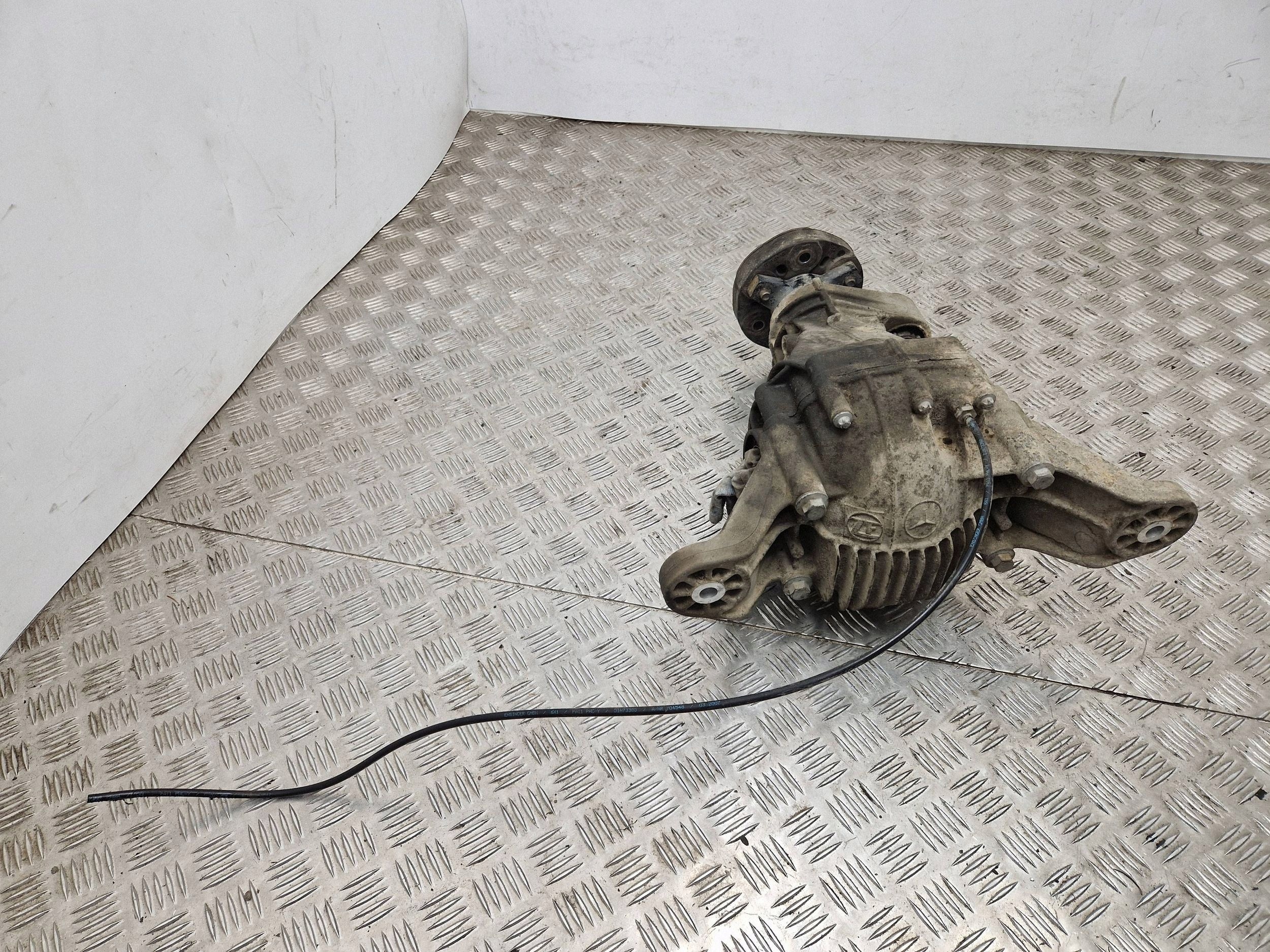 Différentiel arrière OEM 4460310032 pour Mercedes ML W164 image 5