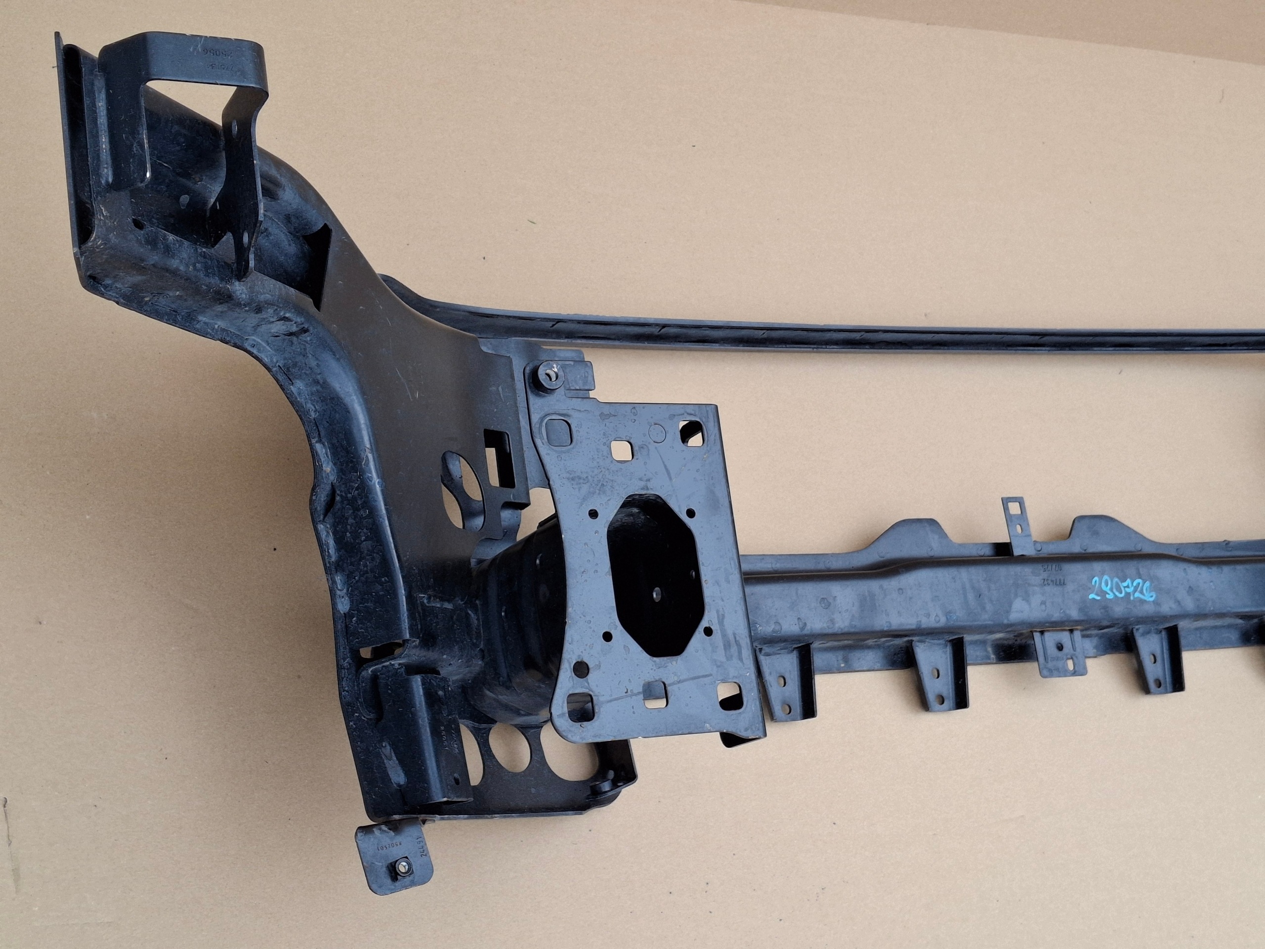Front Reinforcement Beam OEM 571807109A Used image 8