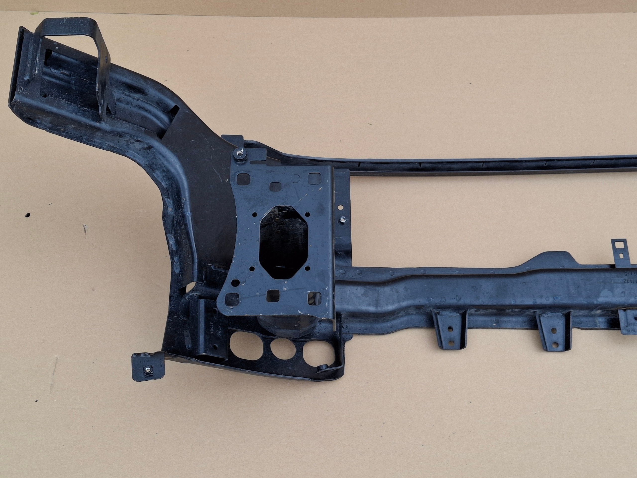 Front Reinforcement Beam OEM 571807109A Used image 9