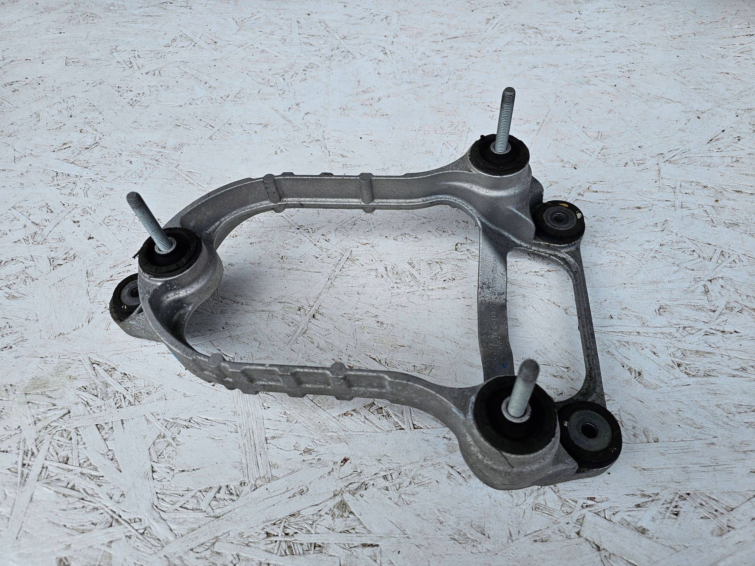 Support compresseur clim OEM 97703-GI000 pour Hyundai Ioniq 5 image 2