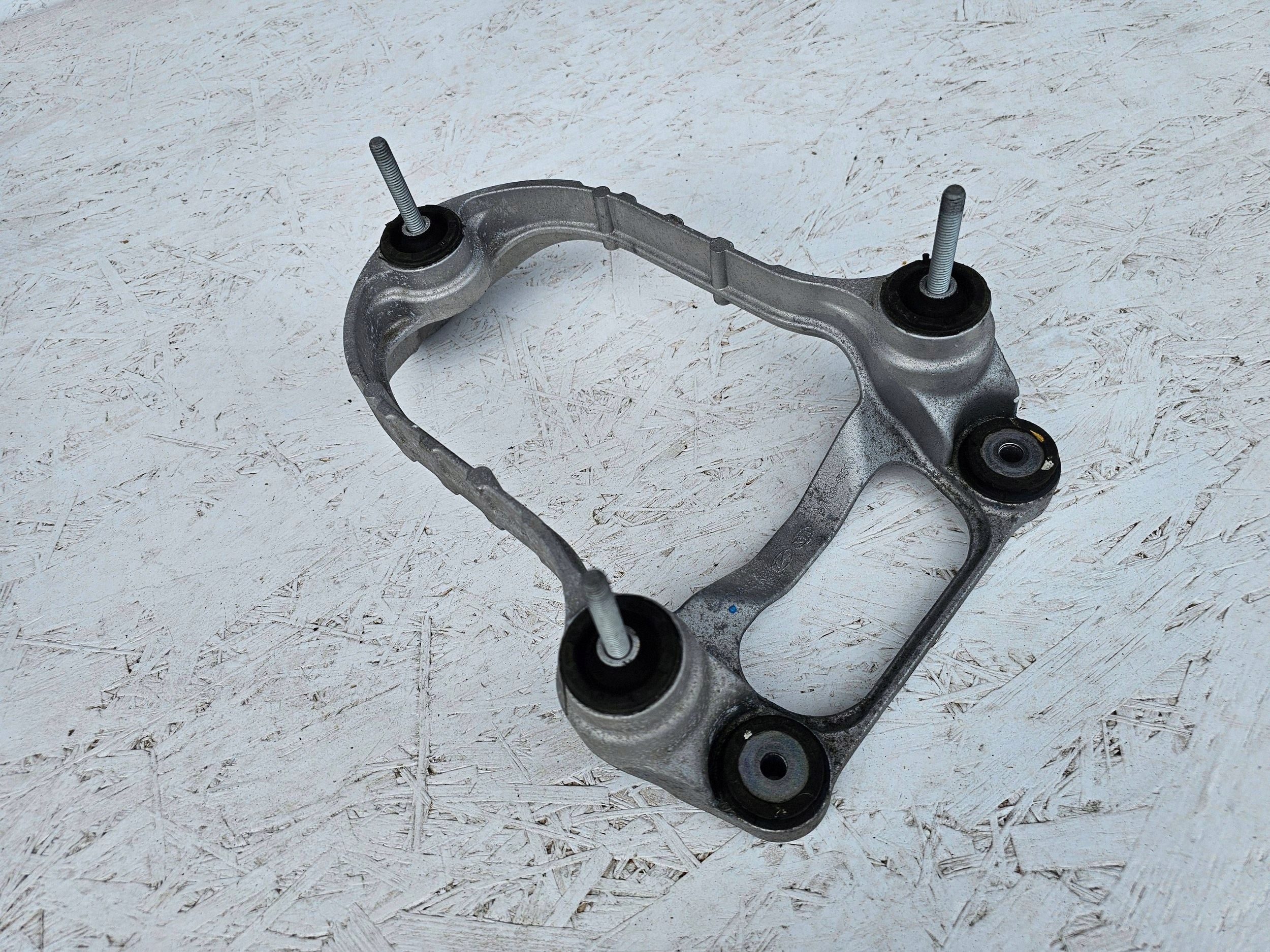 OEM 97703-GI000 AC Compressor Bracket for Hyundai Ioniq 5