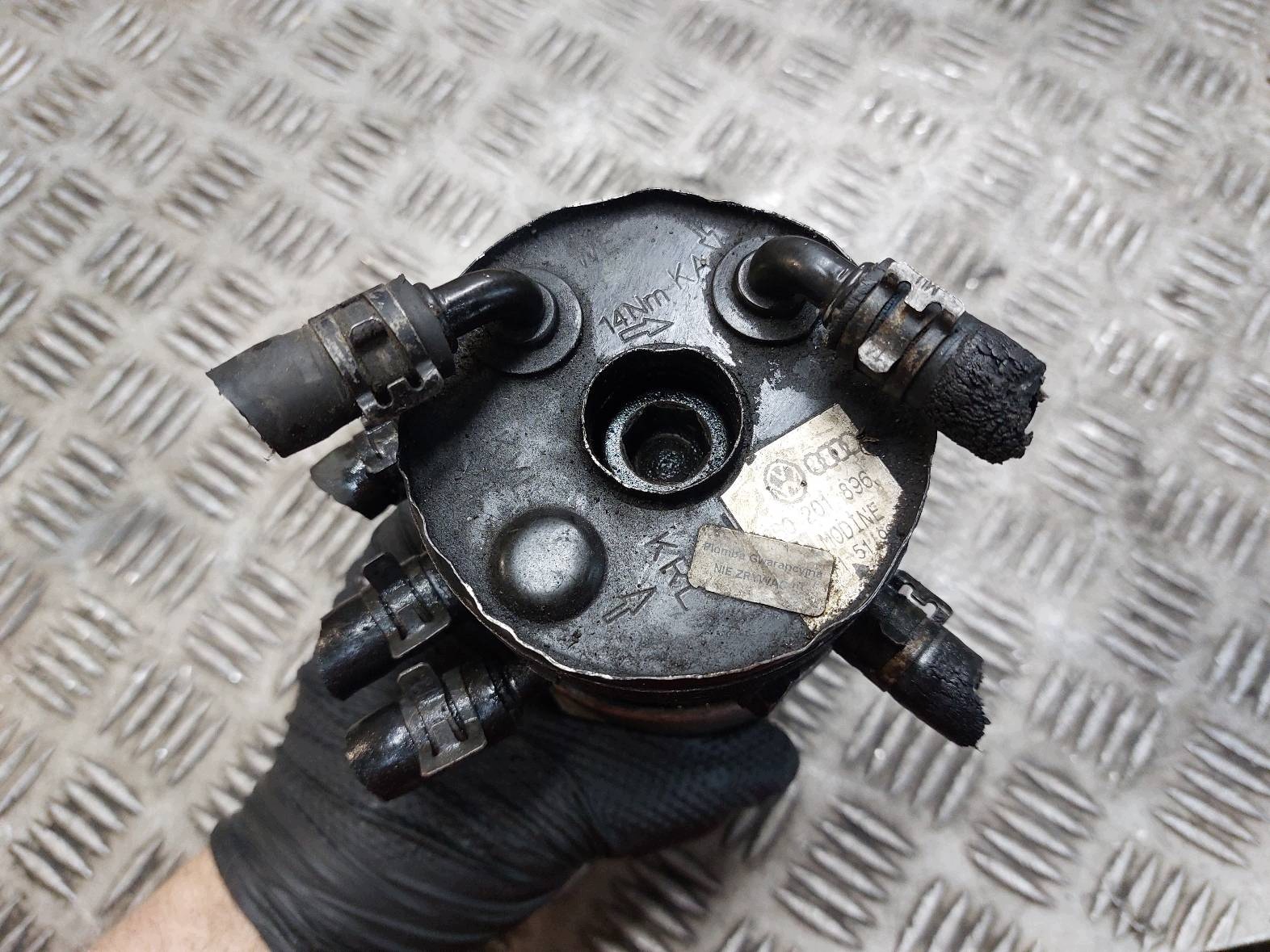 Polttoaineenlämmitin OEM 3B0201896 Audi A4 1.9 TDI