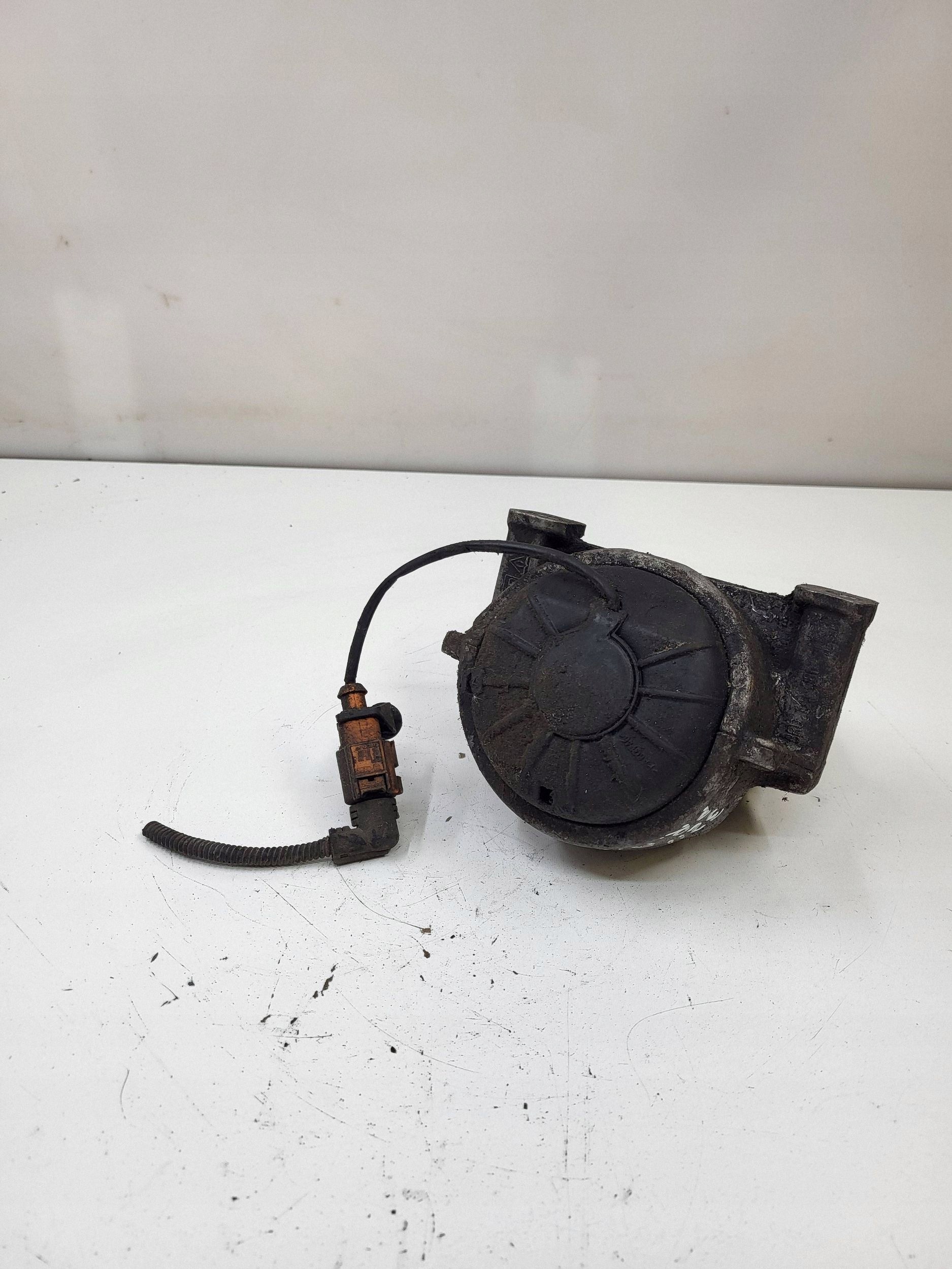 Audi Moottorin Kiinnike OEM 782516141206 A4 B8 1.8 TFSI
