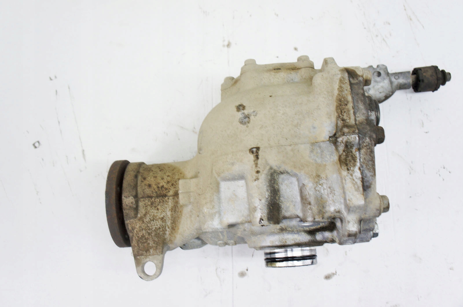 Infiniti Q50 3.5 Hybrid framdifferential OEM NL0766 image 3