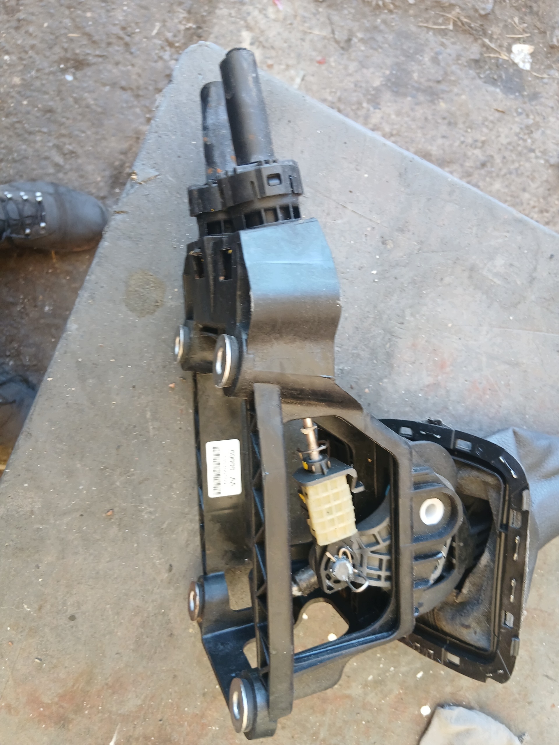Schalthebel OEM 335300509 für Toyota Avensis T250 image 4
