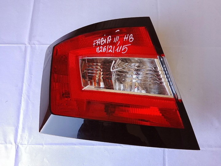 Rear left lamp Skoda Fabia III HB
