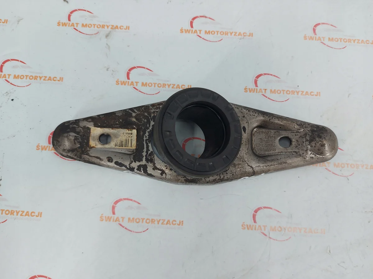 Garfo de Embreagem BMW F-559443 Usado image 2