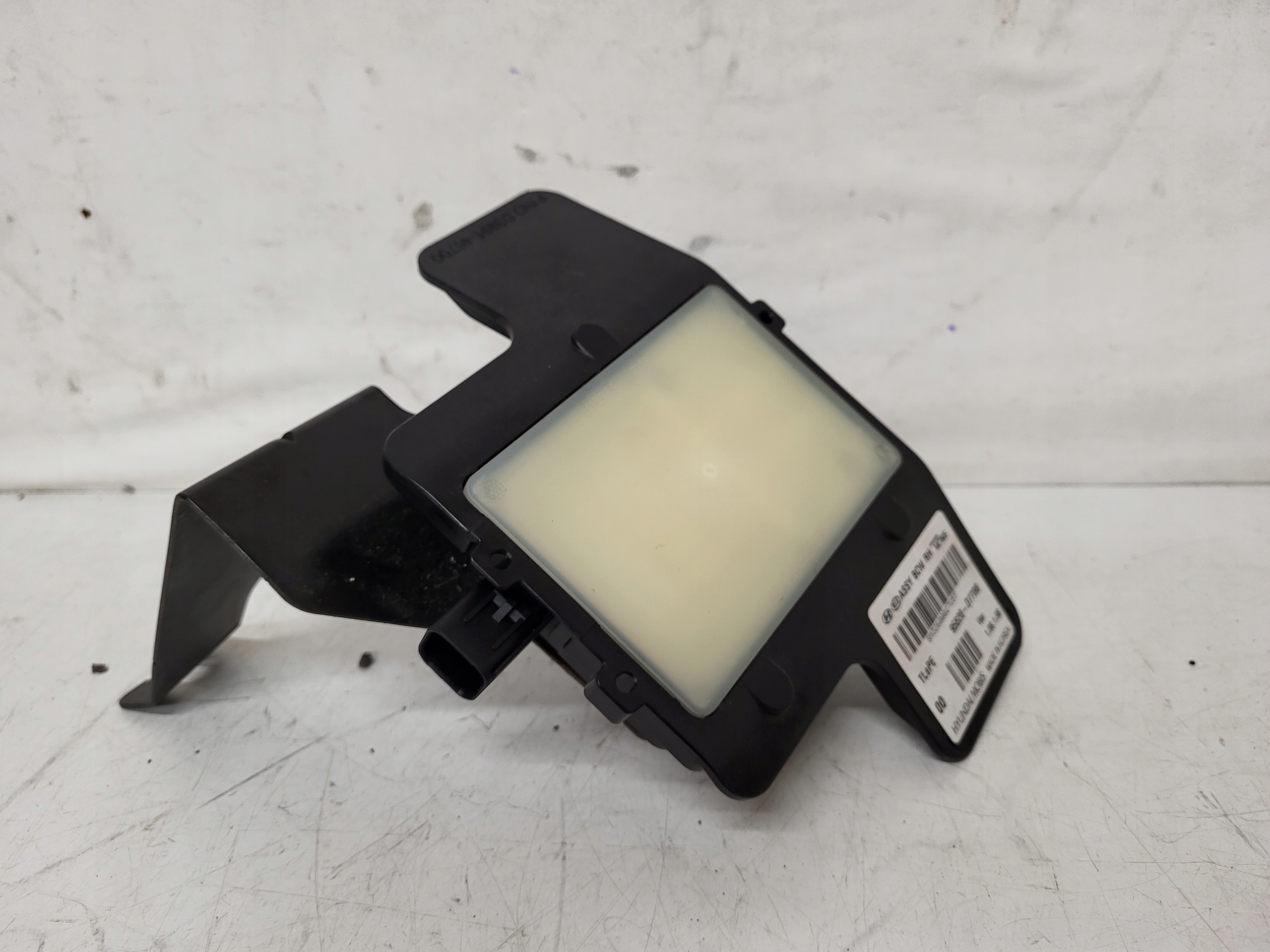 Dodehoek sensor rechts OEM 95820-D7700 image 2