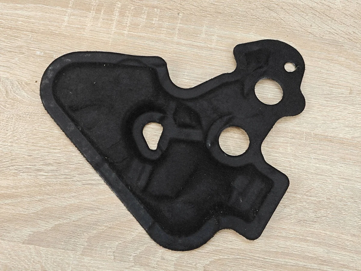 Isolamento Firewall Direito BMW G30 G16 7330744