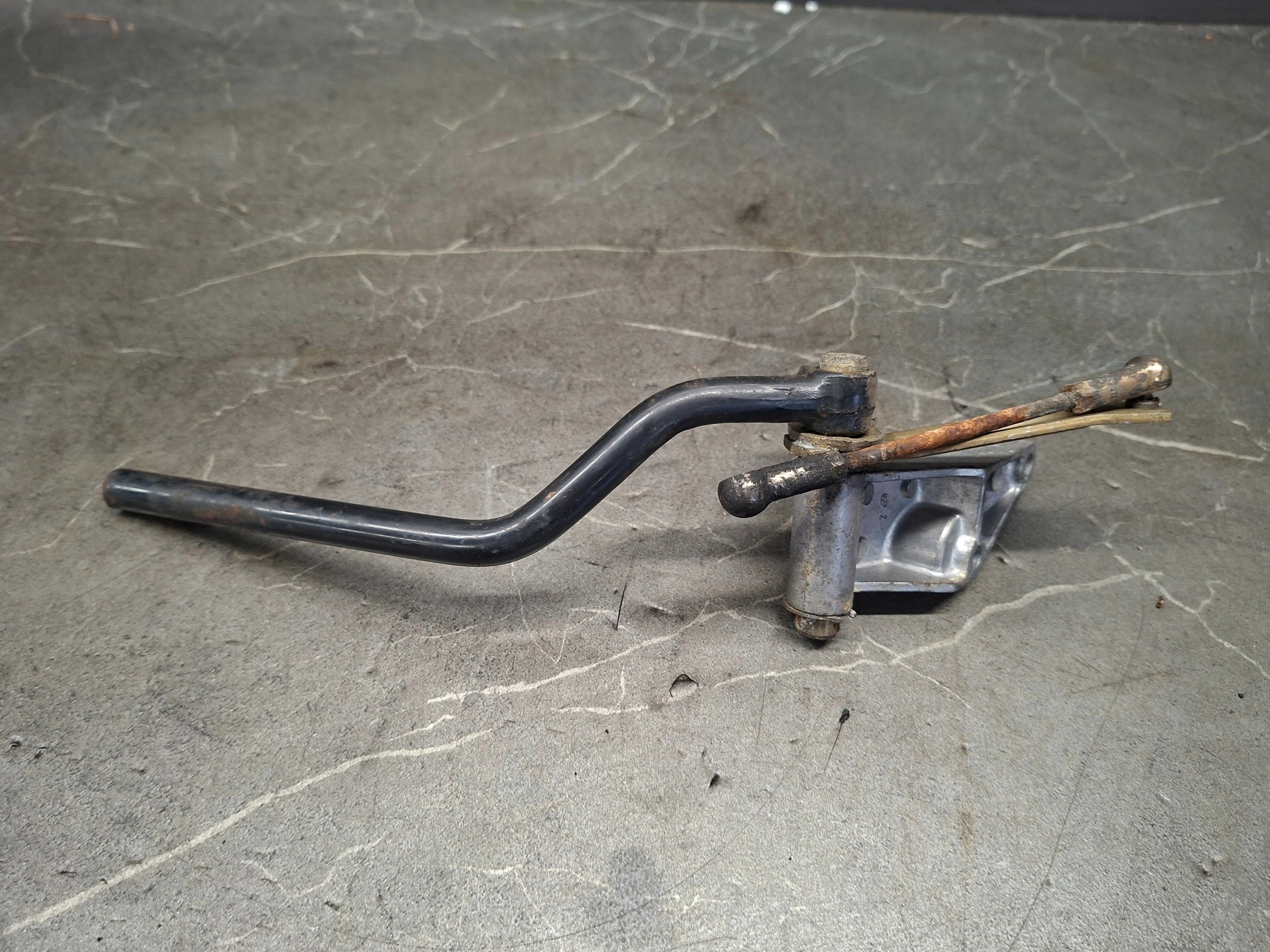 1163010218 Gaspedal Mercedes W116 Begagnad image 2