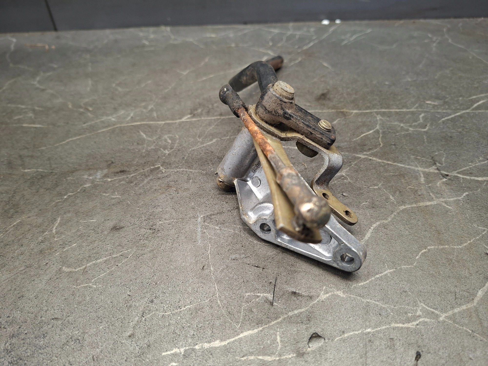 Gaspedal-Gelenk Mercedes W116 OEM 1163010218