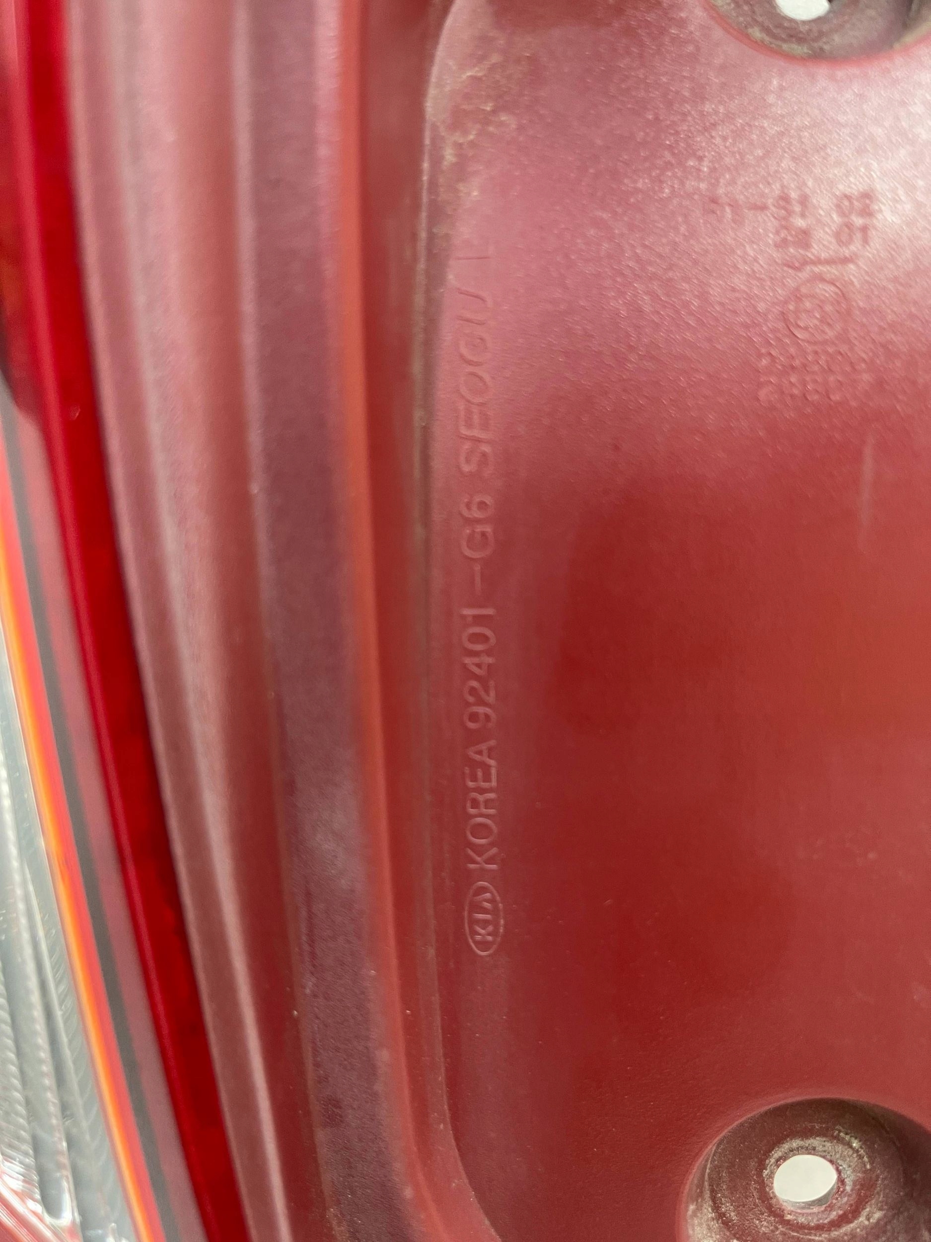 Luz trasera izquierda Kia Picanto III 92401-G6 image 5