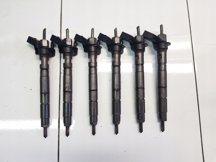 AUDI VW 2.7 3.0 TDI V6 Suuttimet 059130277AP 0445116008