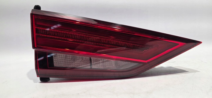 AUDI A3 8V5 LEFT REAR LAMP ORG SEDAN
