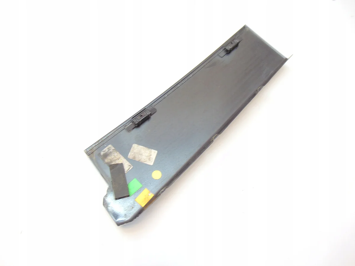 Audi A3 8P Left Pillar Trim 8P3853289 image 4