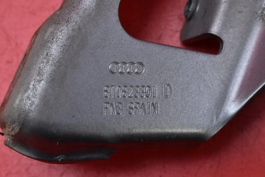 Charnière capot Audi A5 8T 2007-2011 image 6