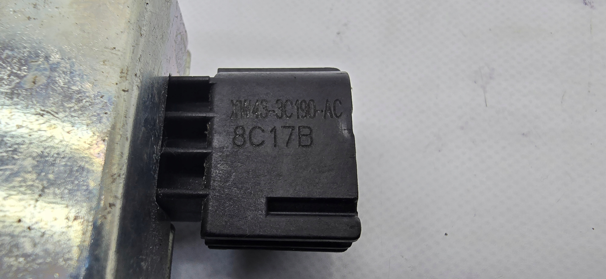 Jaguar XK X150 Sensor XW43-3C190-AC image 5
