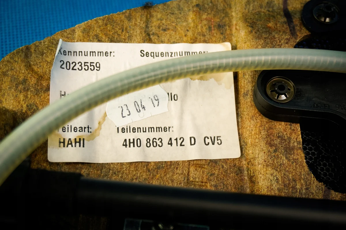 Rollo Audi A8 S8 4H 4H0863412D image 7