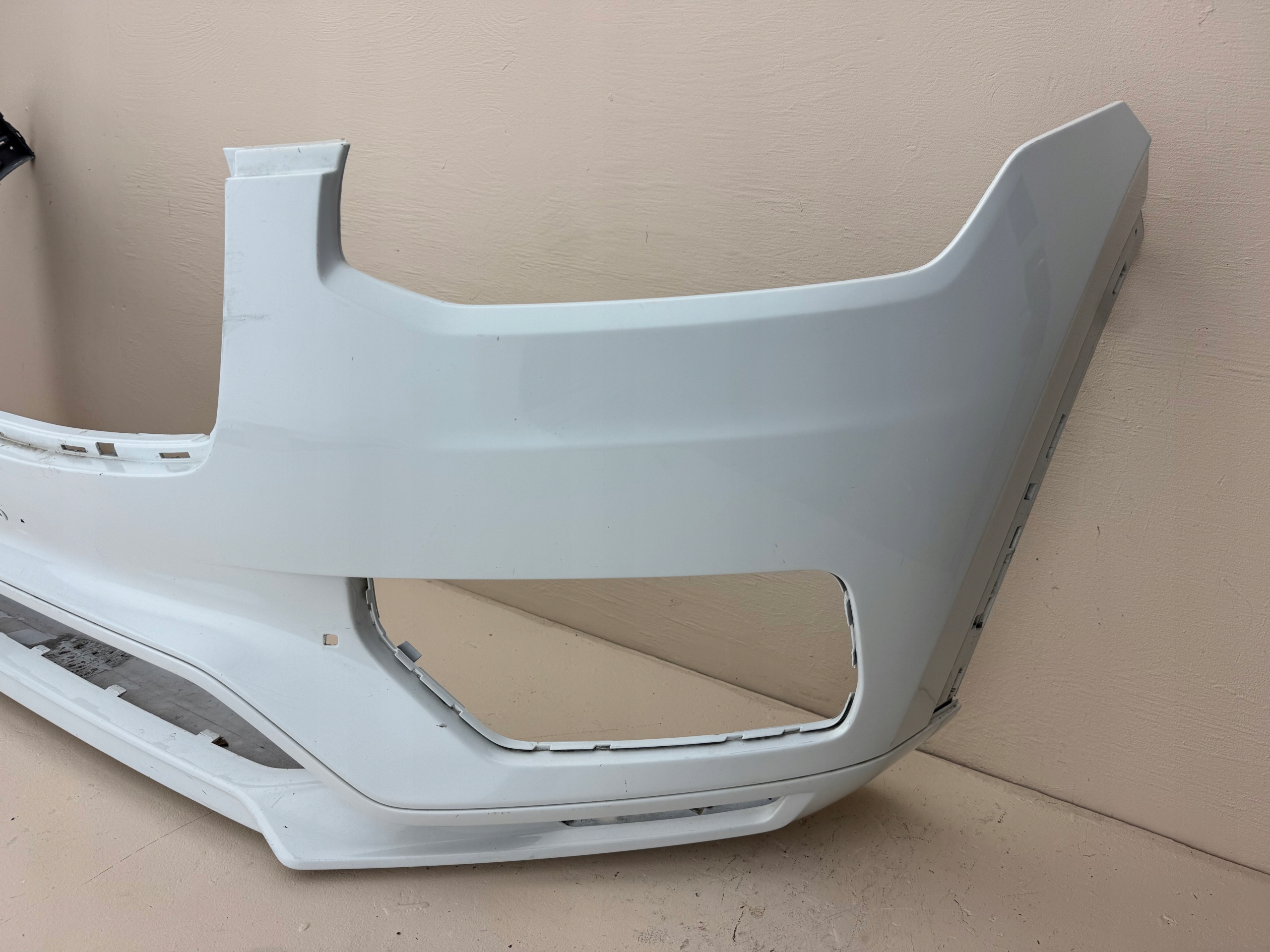 Volvo XC90 II 2 R-Design Lift 19R- Front Bumper 31663527 PDC image 3