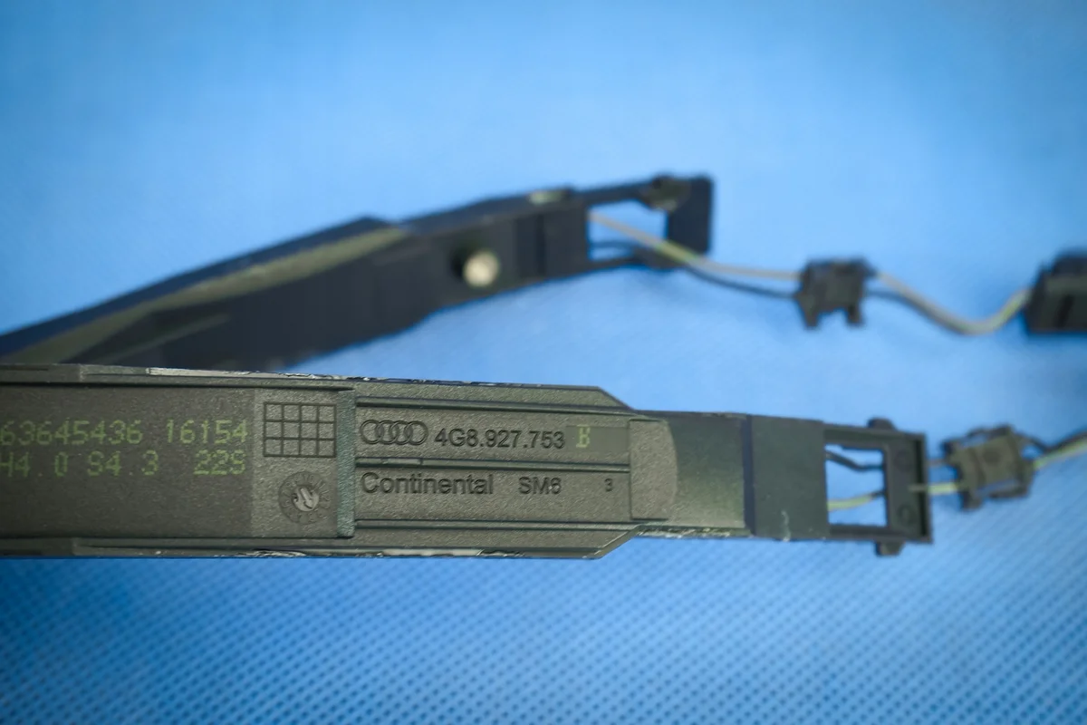 Capteur poignée Keyless AUDI 4G8927753B image 3