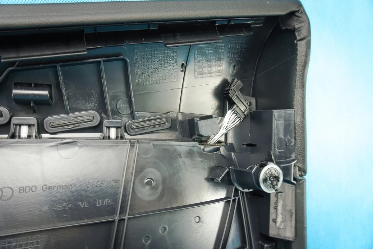 Audi A7 4G8 Türverkleidung Leder Links Vorne image 8