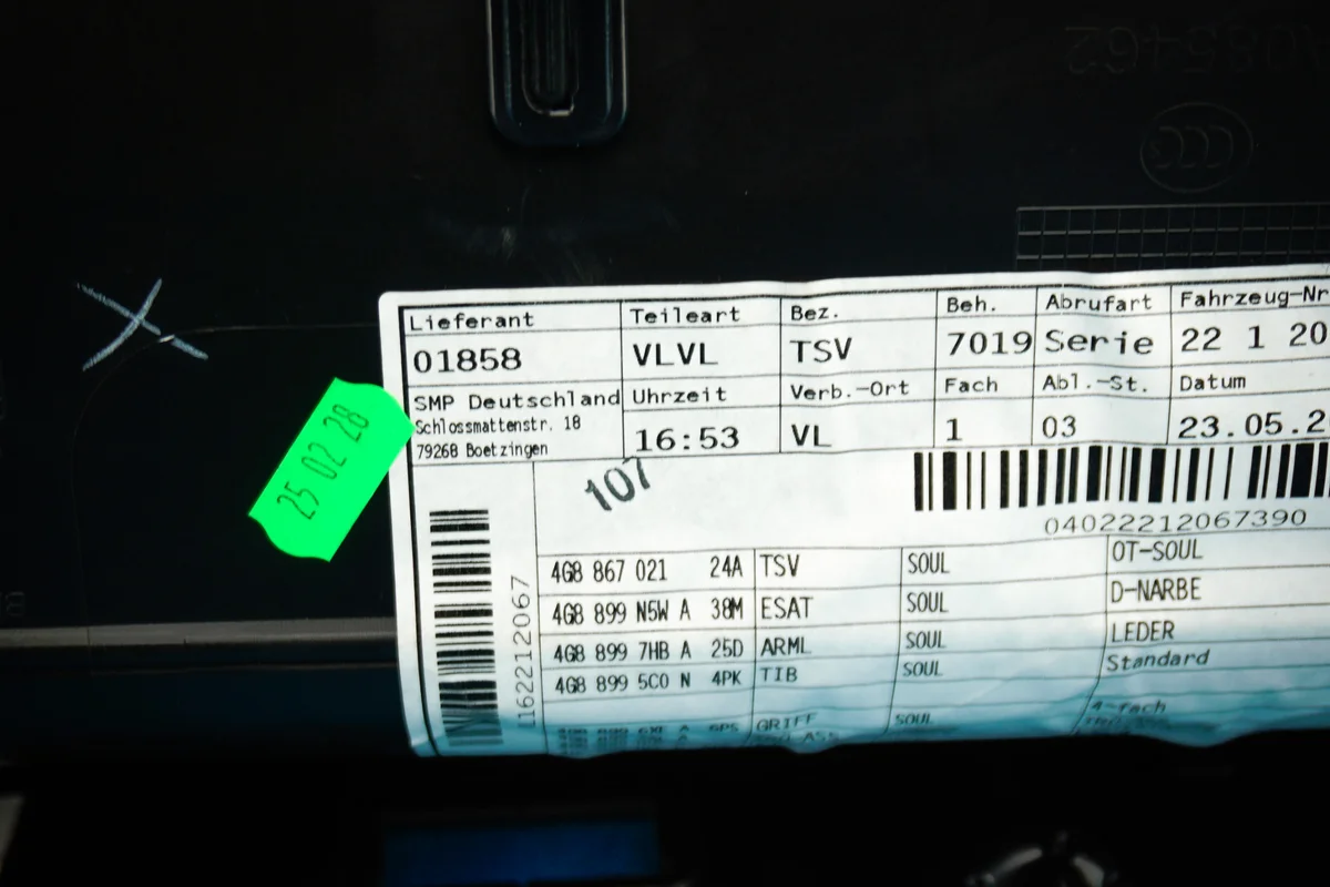 Audi A7 4G8 Türverkleidung Leder Links Vorne image 9