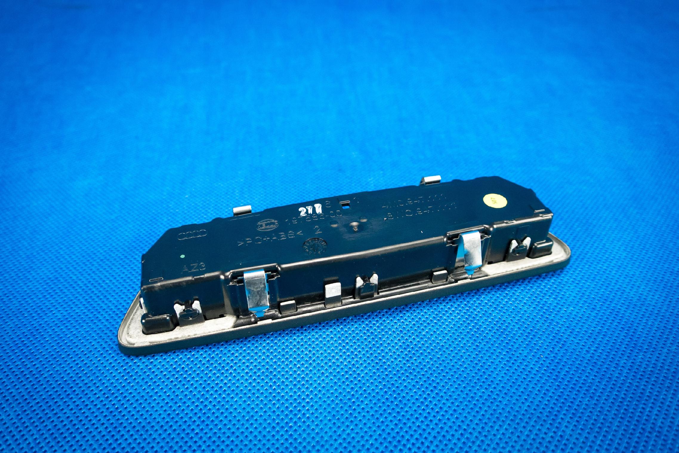 Luz de teto traseira LED Audi A4 A5 8W 4G8971687CJ