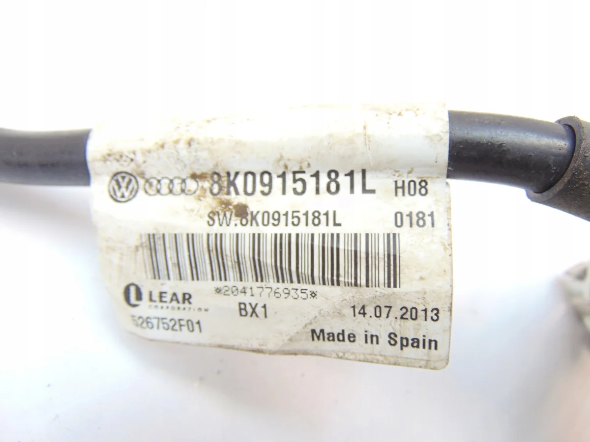 Akun kaapelin liitin 8K0915181E Audi A5 A4