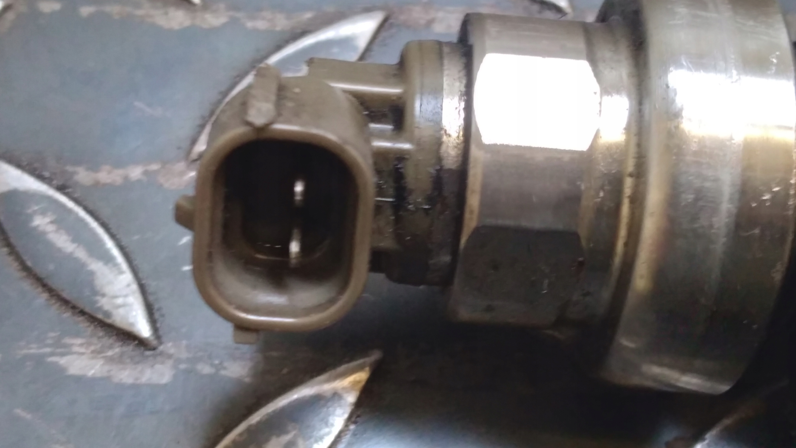 Inyector Opel Astra H 897813-8612 Usado image 5