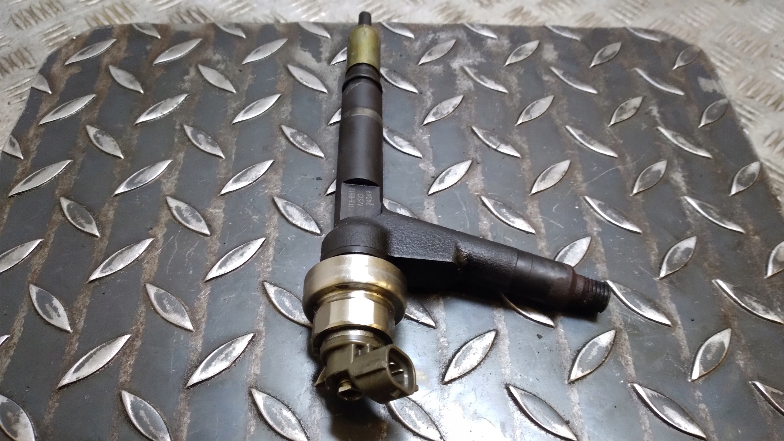 Inyector Opel Astra H 897813-8612 Usado image 6