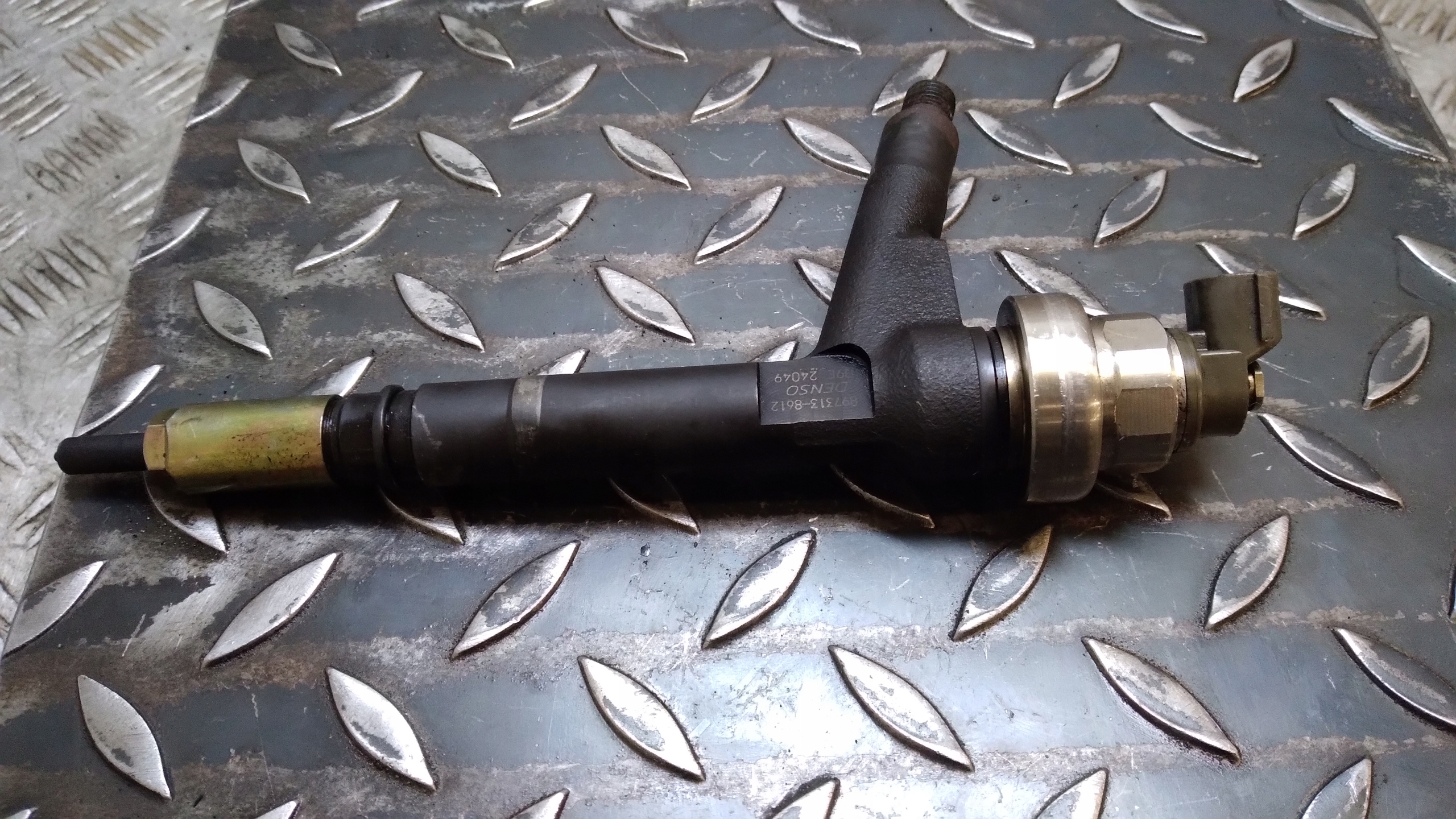 Inyector Opel Astra H 897813-8612 Usado image 7