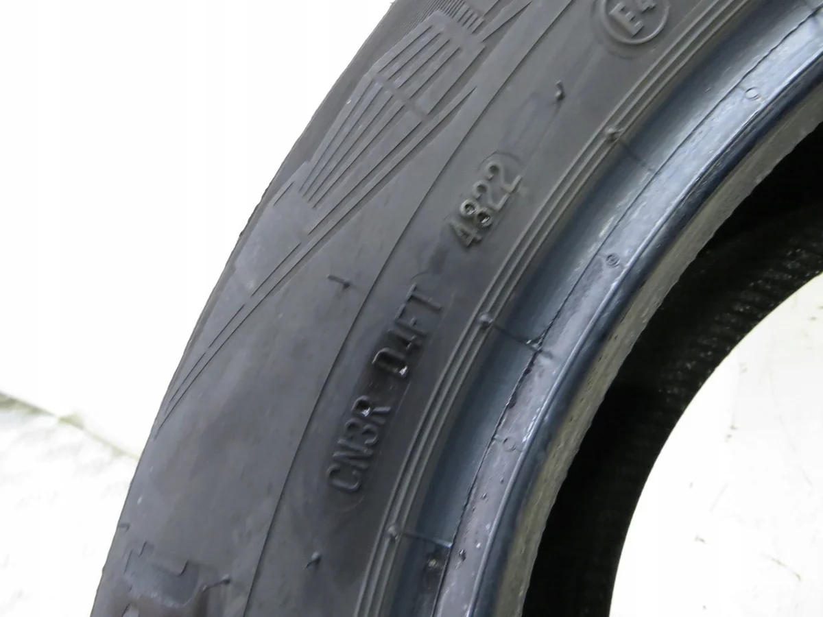 Neumático Continental AllSeasonContact 215/55R17 98V thumbnail 9