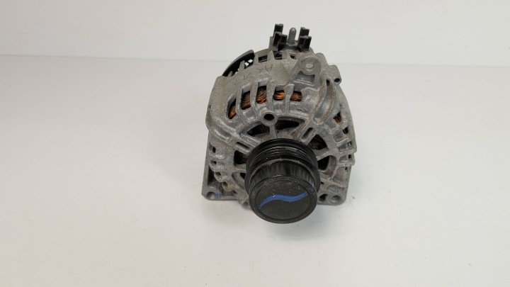 Opel Astra K 1.3 T Alternator 39159020