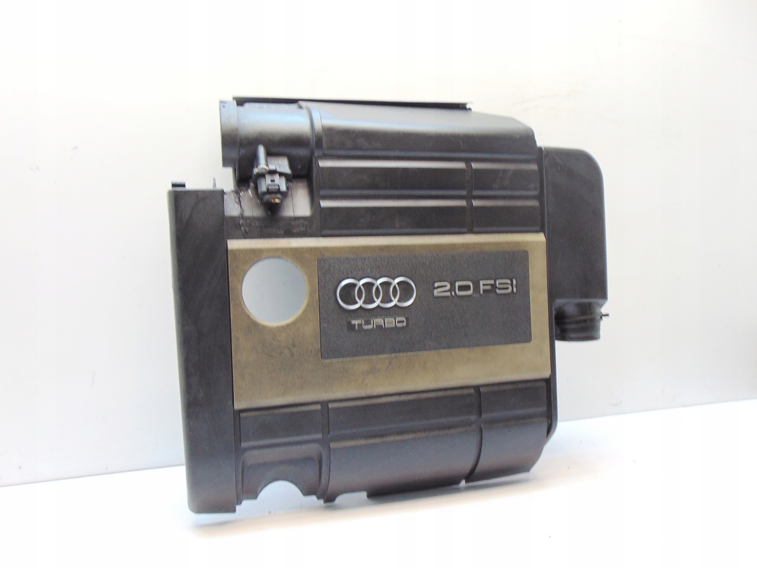 Moottorin suojakansi Audi TT 8J A3 8P 2.0 TFSI