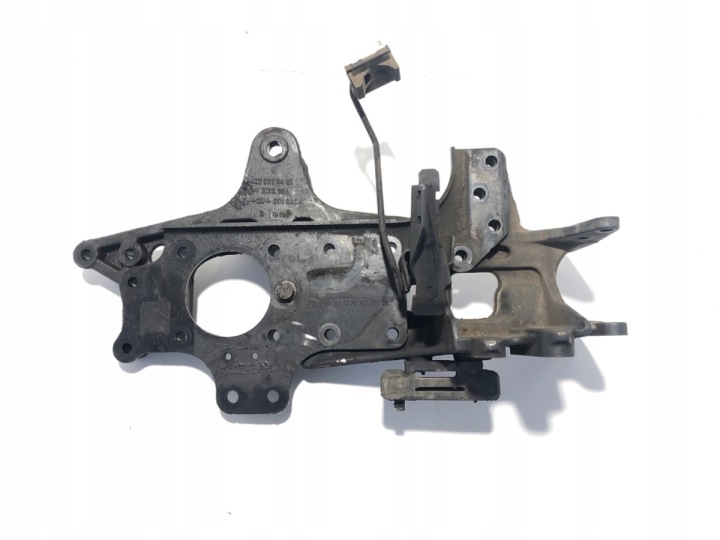 Front Spring Bracket Mount Left A9303220401 Mercedes Actros MP2/MP3