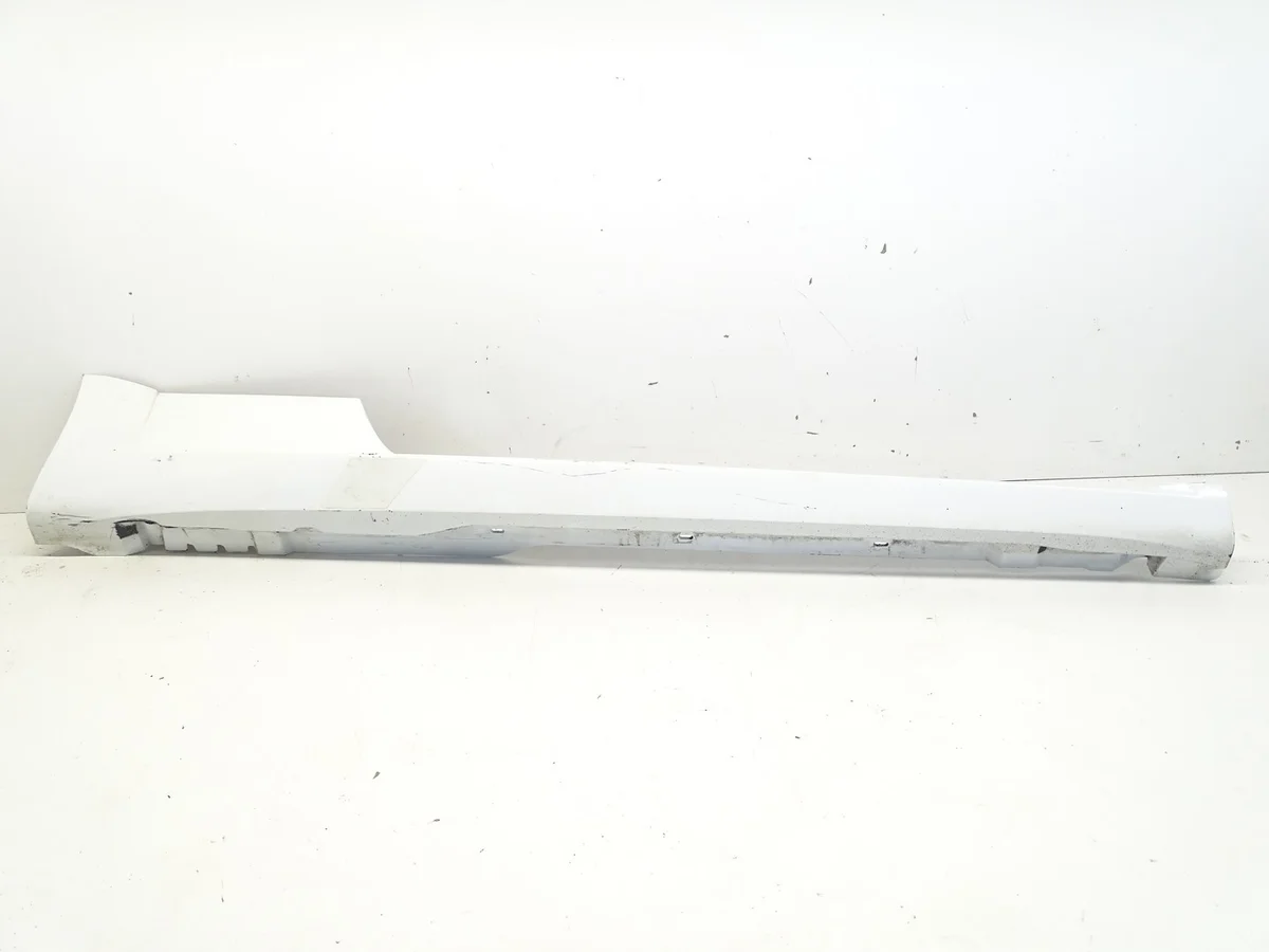 Tröskelpanel höger Audi TT 8S0853856C